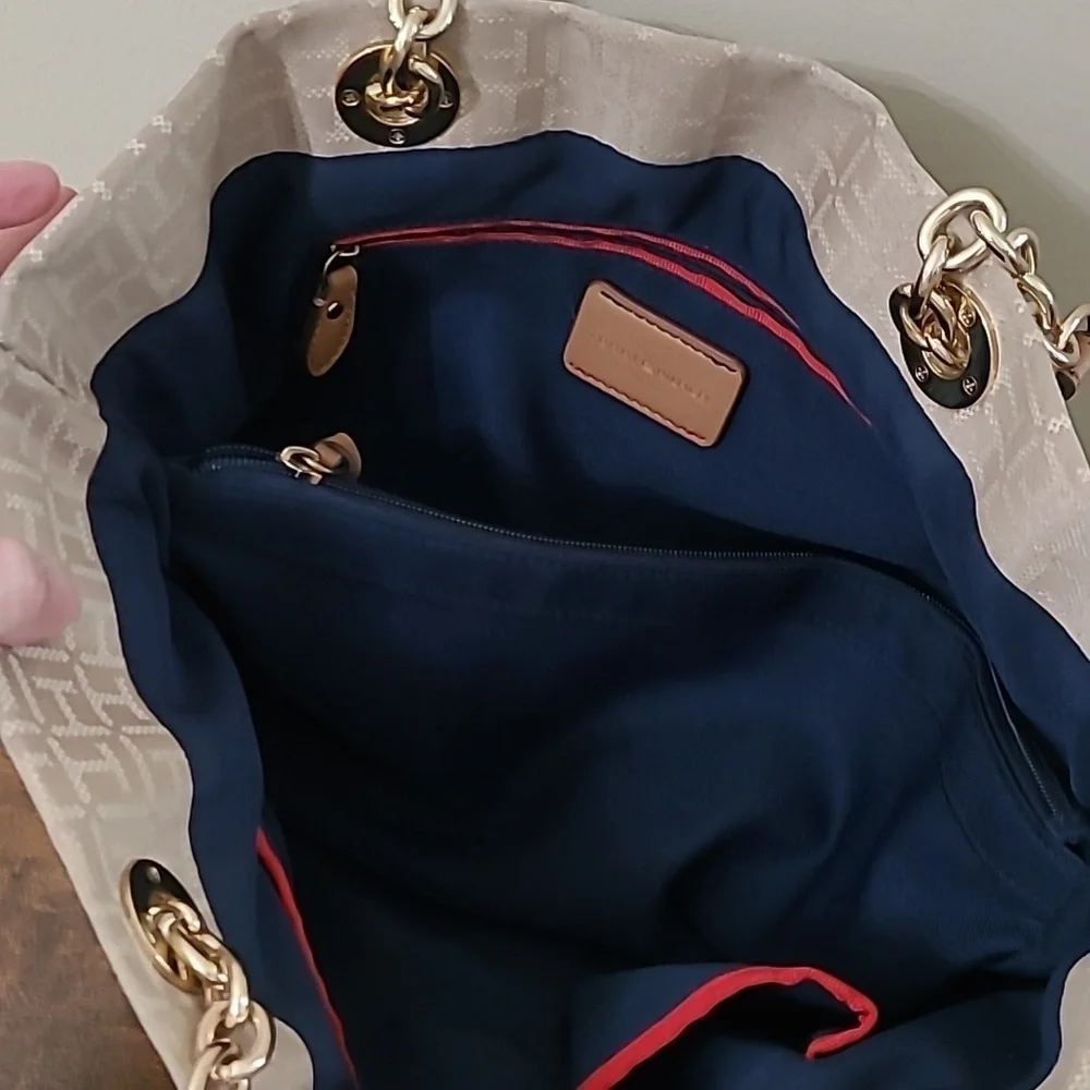 Tommy Hilfiger Cream and Tan Shoulder Bag with Gold Hardware